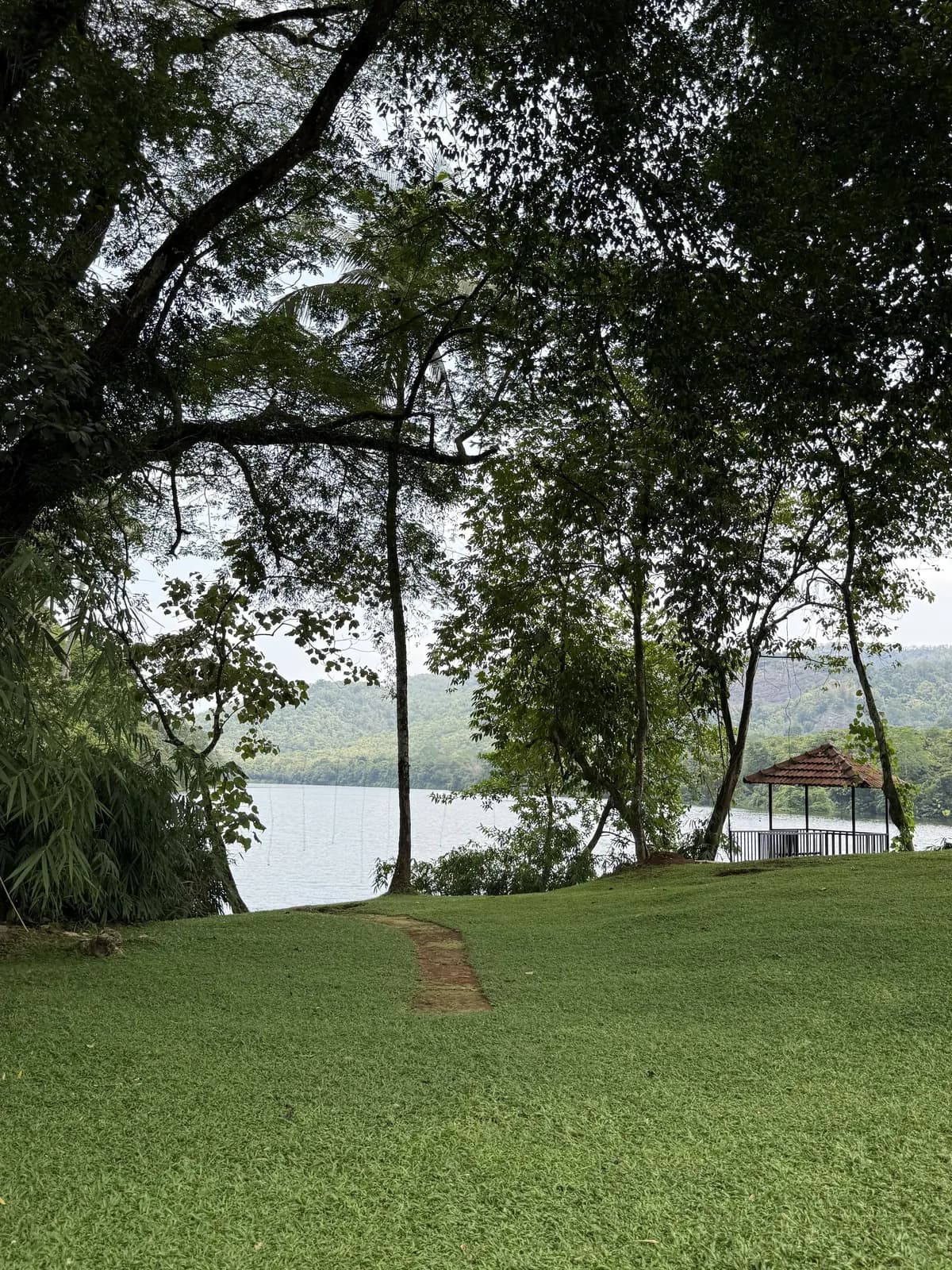 Room to relax on the riverside lawn